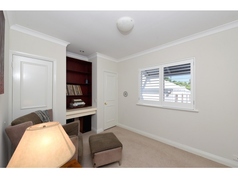 32 Thomson Road, Claremont WA 6010