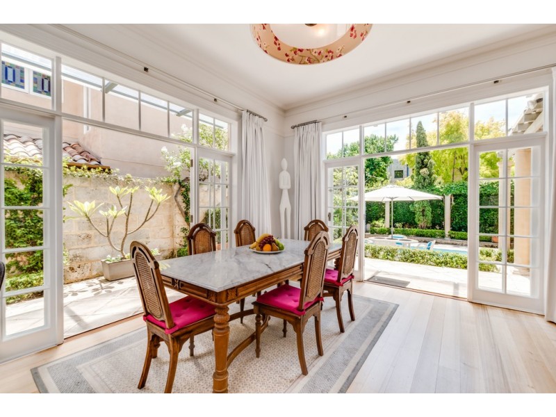 4 Reginald Street, Cottesloe WA 6011