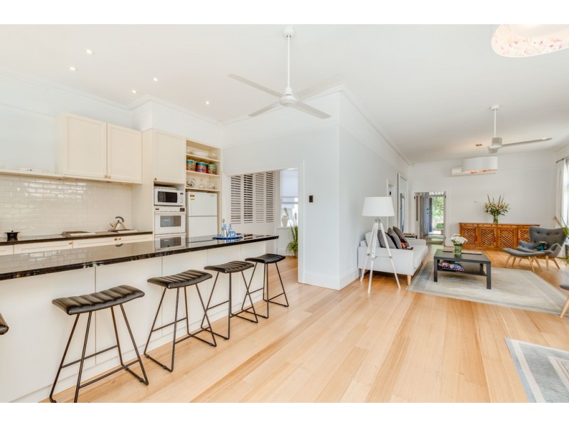 4 Reginald Street, Cottesloe WA 6011