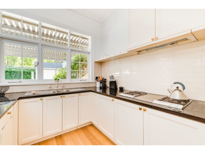 4 Reginald Street, Cottesloe WA 6011