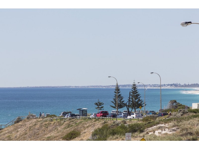 10/152 Marine Parade, Cottesloe WA 6011
