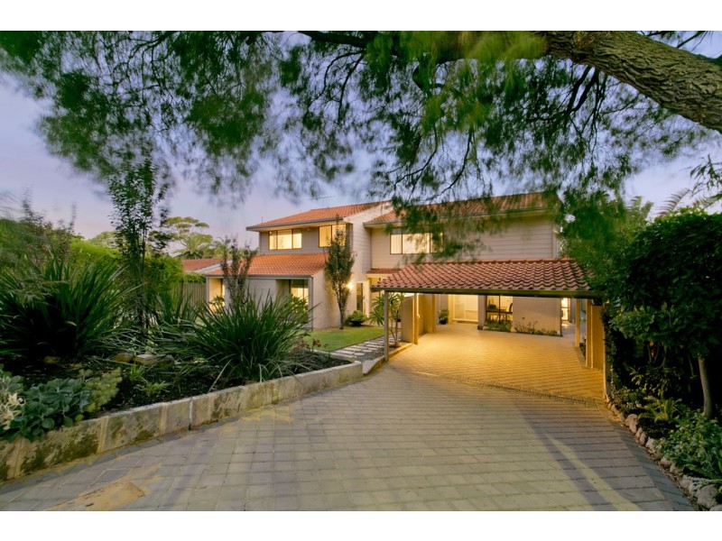 10 Columba Place, Peppermint Grove WA 6011