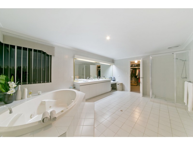 10 Columba Place, Peppermint Grove WA 6011