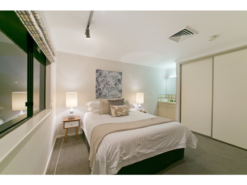 10 Columba Place, Peppermint Grove WA 6011