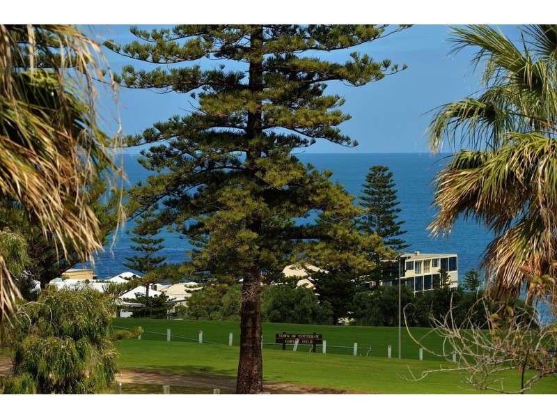 2 Webb Street, Cottesloe WA 6011