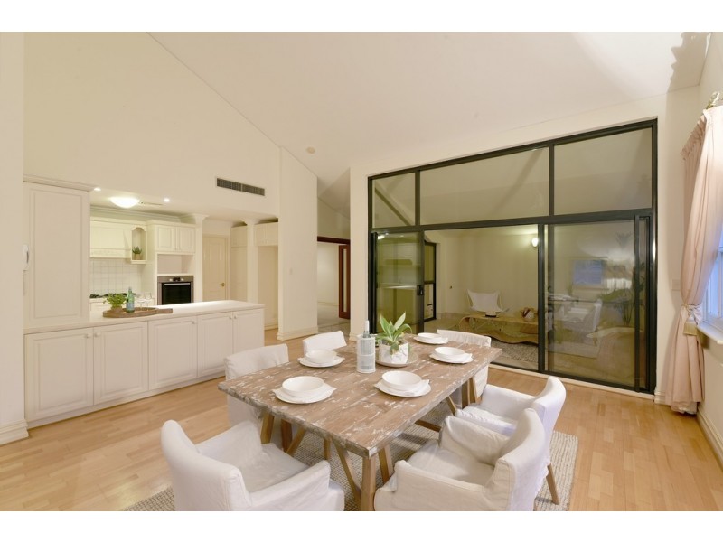 7/14 Athelstan Road, Cottesloe WA 6011