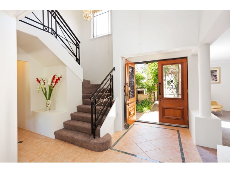 2 Godetia Gardens, Mount Claremont WA 6010