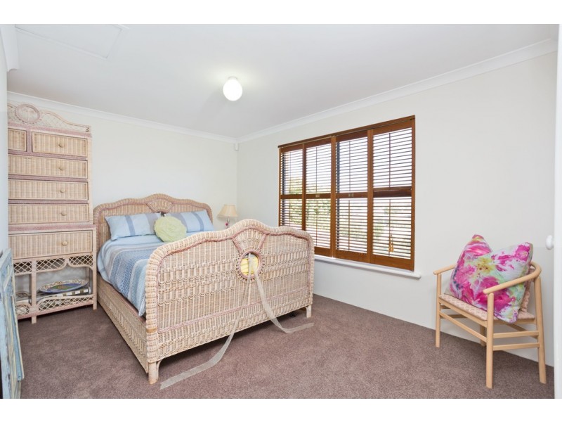 2 Godetia Gardens, Mount Claremont WA 6010