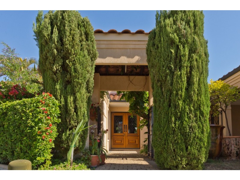 2 Godetia Gardens, Mount Claremont WA 6010