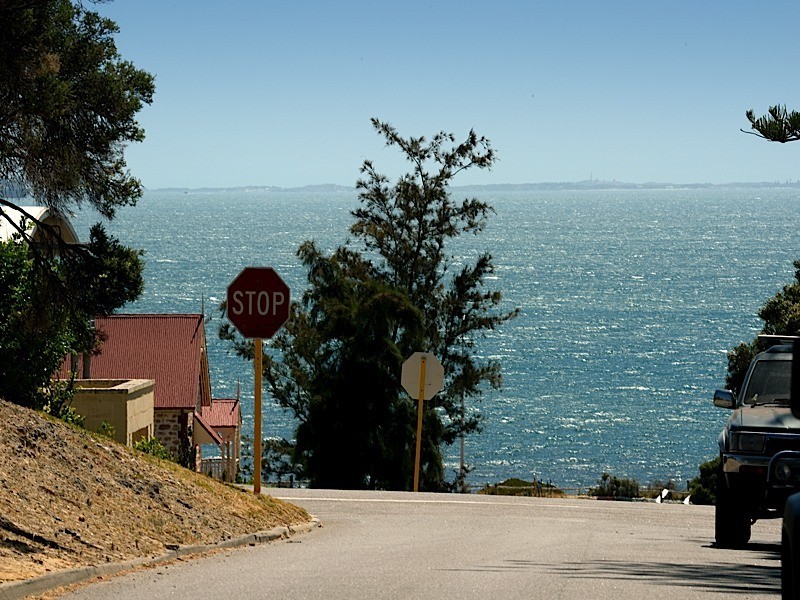 4/14 Rosendo street, Cottesloe WA 6011