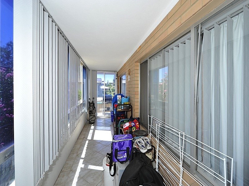 4/14 Rosendo street, Cottesloe WA 6011