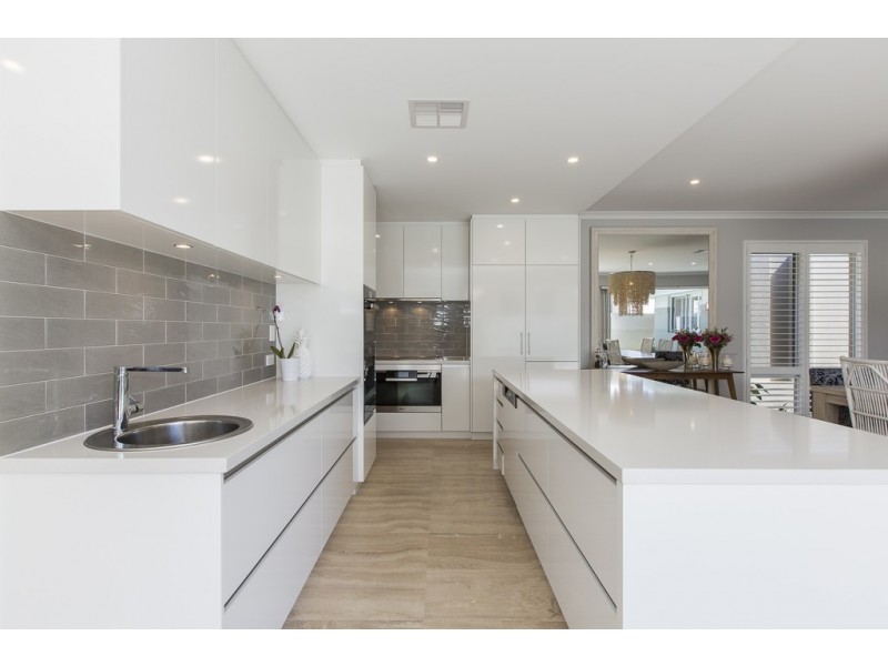 52 Kathleen Street, Cottesloe WA 6011