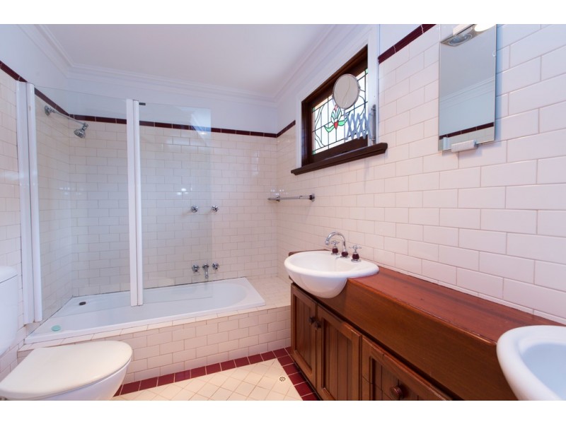 2 Ord Street, Nedlands WA 6009