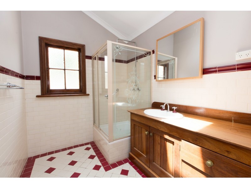 2 Ord Street, Nedlands WA 6009