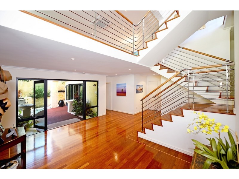 4A Beach Street, Cottesloe WA 6011