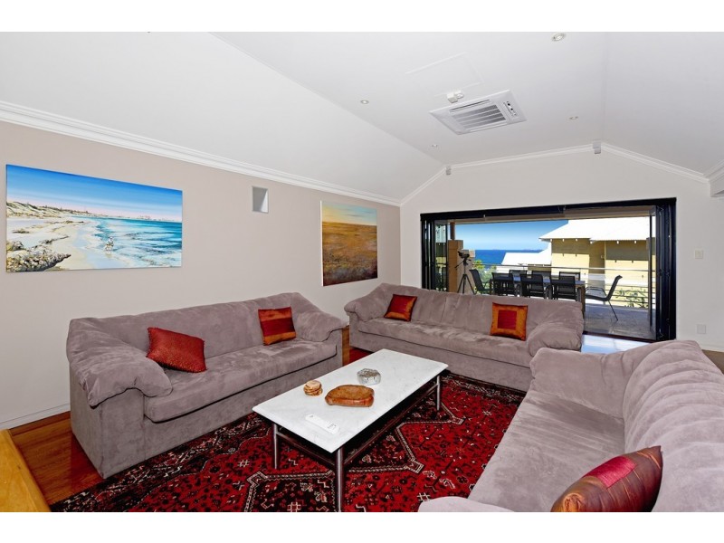 4A Beach Street, Cottesloe WA 6011