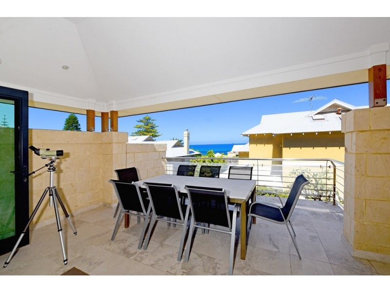 4A Beach Street, Cottesloe WA 6011
