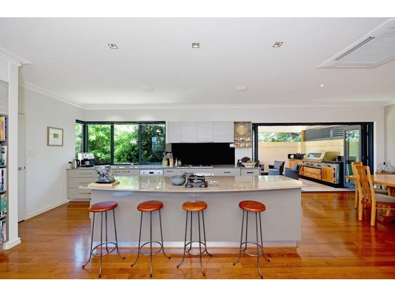 4A Beach Street, Cottesloe WA 6011