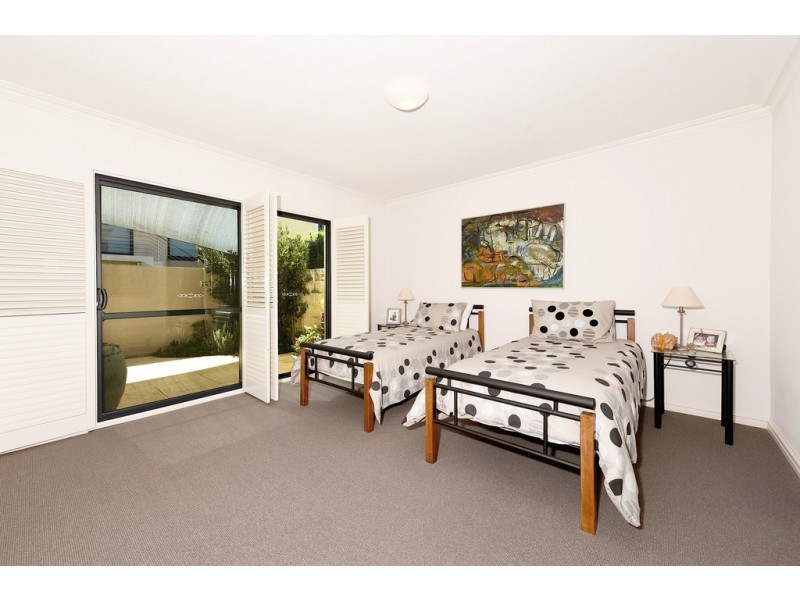 4A Beach Street, Cottesloe WA 6011