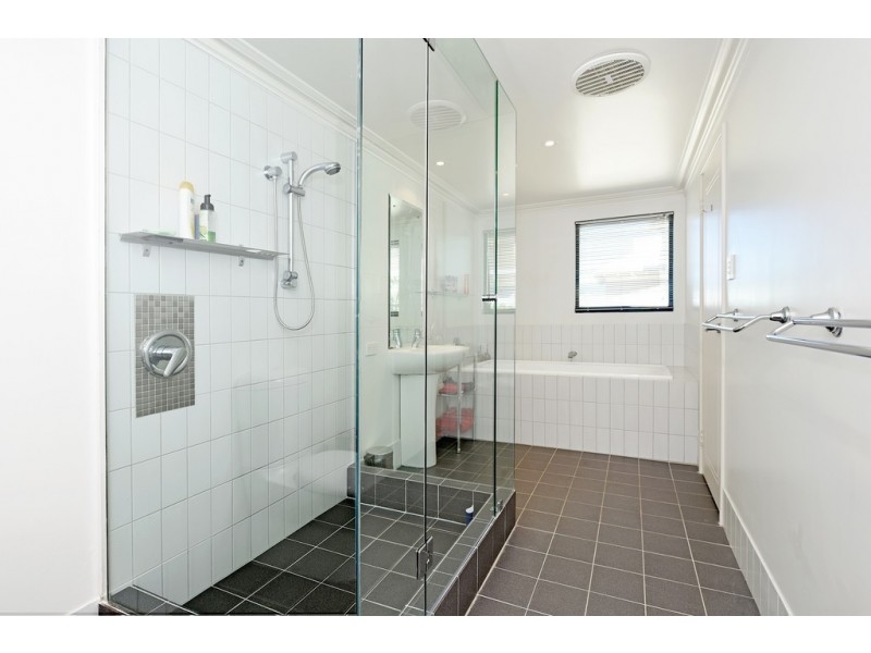 4A Beach Street, Cottesloe WA 6011