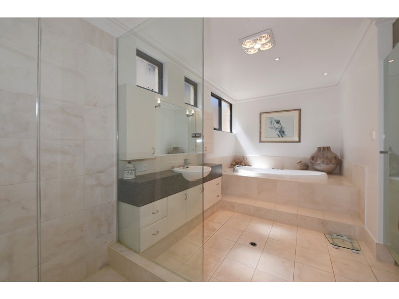 4A Beach Street, Cottesloe WA 6011