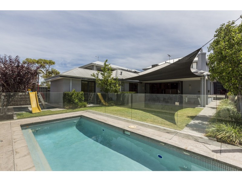 52 Brighton Street, Cottesloe WA 6011