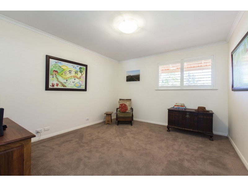 21 Grainger Drive, Mount Claremont WA 6010