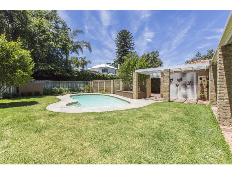 21 Grainger Drive, Mount Claremont WA 6010