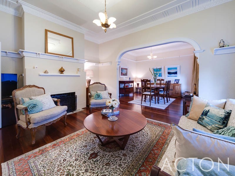 18 Rene Road, Dalkeith WA 6009