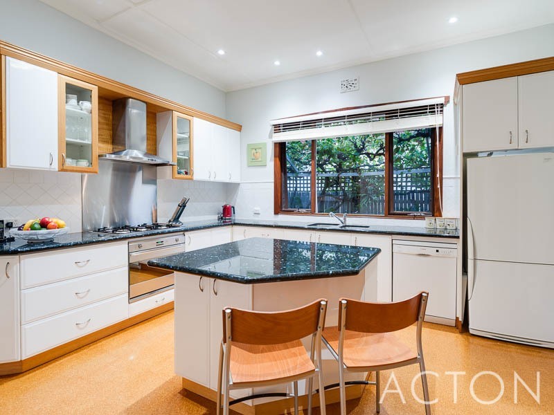 18 Rene Road, Dalkeith WA 6009