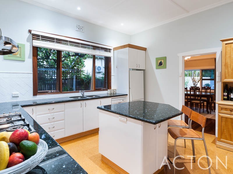 18 Rene Road, Dalkeith WA 6009