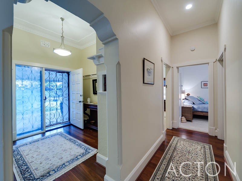 18 Rene Road, Dalkeith WA 6009