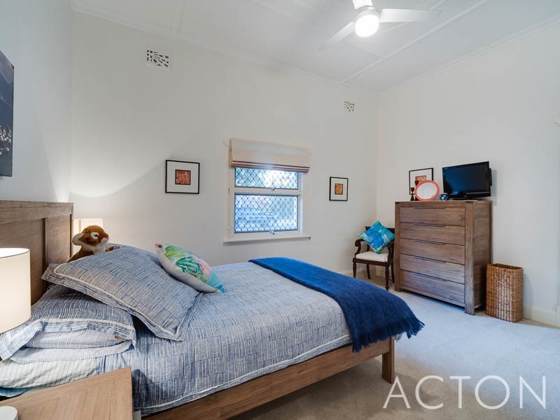 18 Rene Road, Dalkeith WA 6009