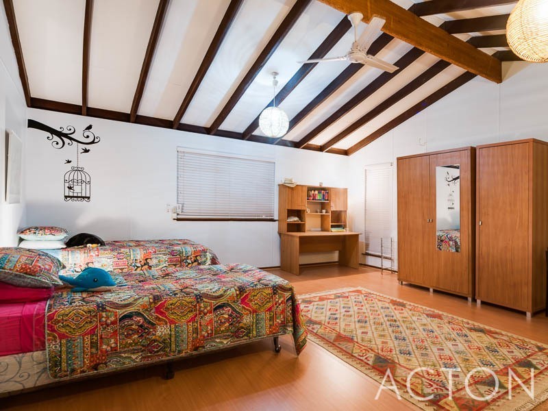 18 Rene Road, Dalkeith WA 6009