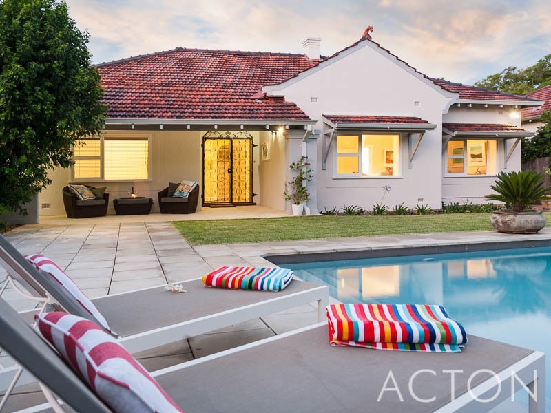 18 Rene Road, Dalkeith WA 6009