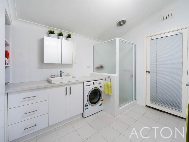 18 Rene Road, Dalkeith WA 6009