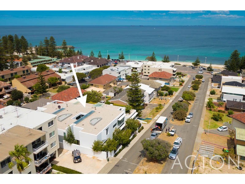 4/16 Overton Gardens, Cottesloe WA 6011