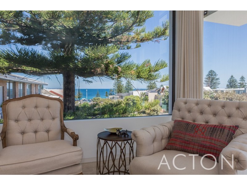 4/16 Overton Gardens, Cottesloe WA 6011