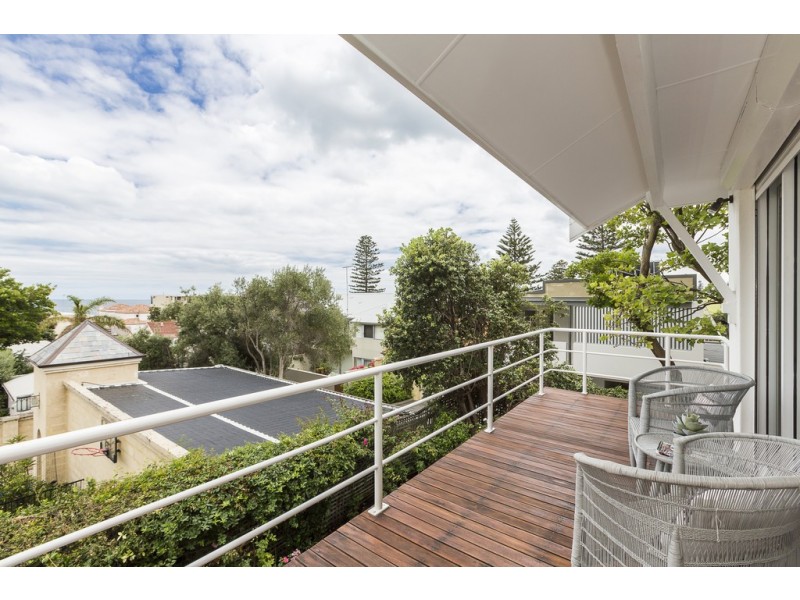 16A Deane Street, Cottesloe WA 6011