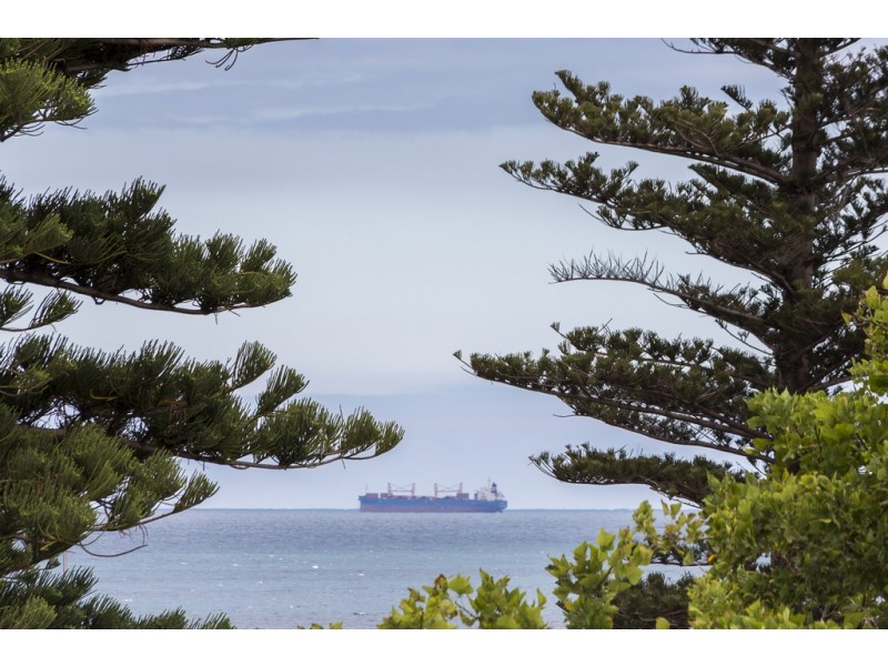 16A Deane Street, Cottesloe WA 6011