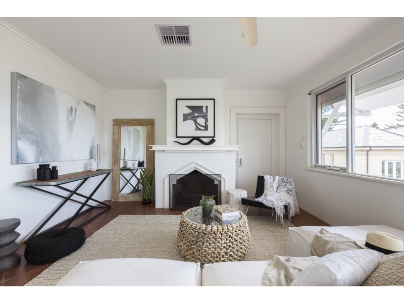 16A Deane Street, Cottesloe WA 6011