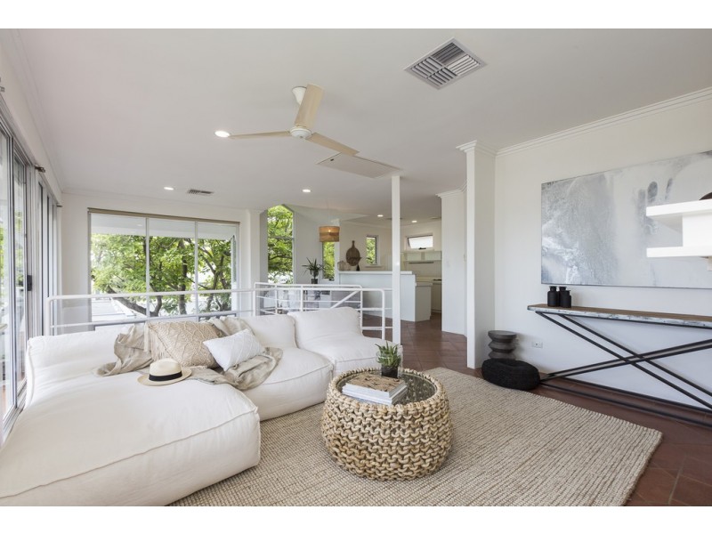 16A Deane Street, Cottesloe WA 6011