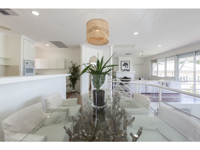 16A Deane Street, Cottesloe WA 6011