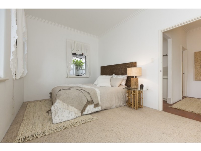 16A Deane Street, Cottesloe WA 6011