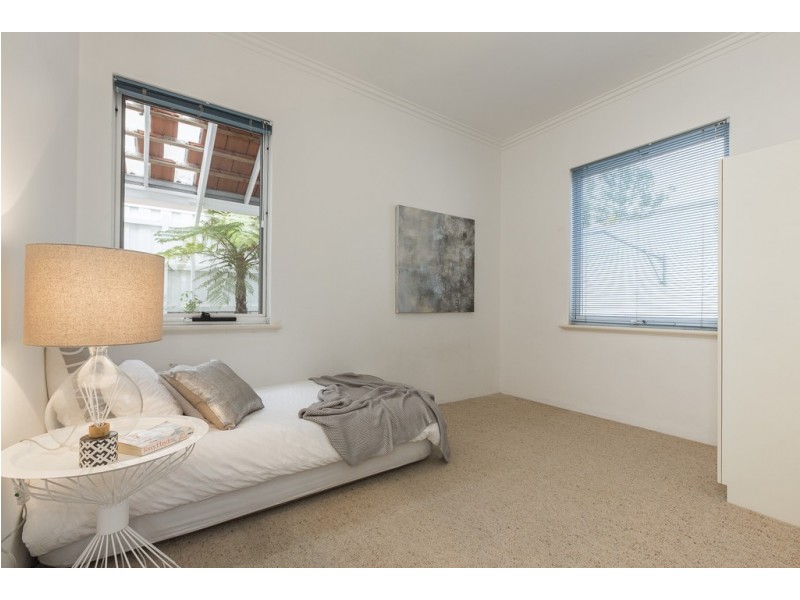 16A Deane Street, Cottesloe WA 6011