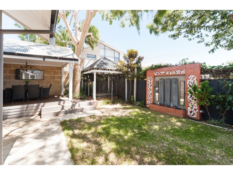 14 Devon Road, Swanbourne WA 6010