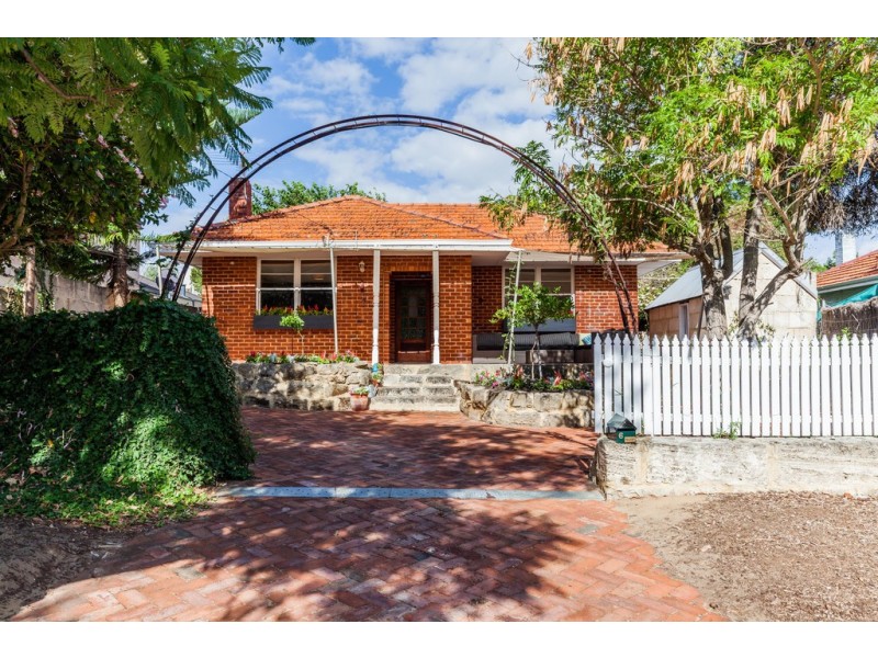 6 Jacaranda Avenue, Mount Claremont WA 6010