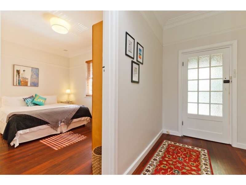 6 Jacaranda Avenue, Mount Claremont WA 6010