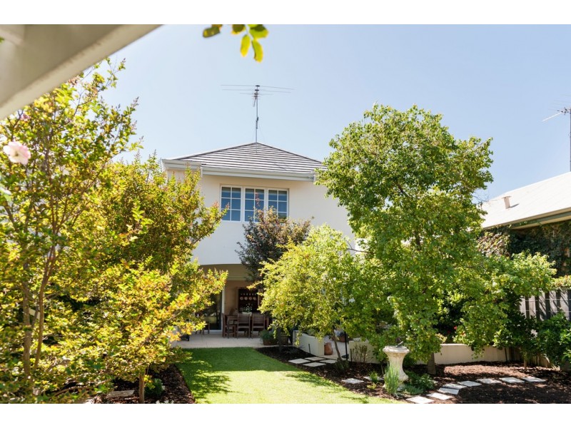 9 Salisbury Street, Cottesloe WA 6011