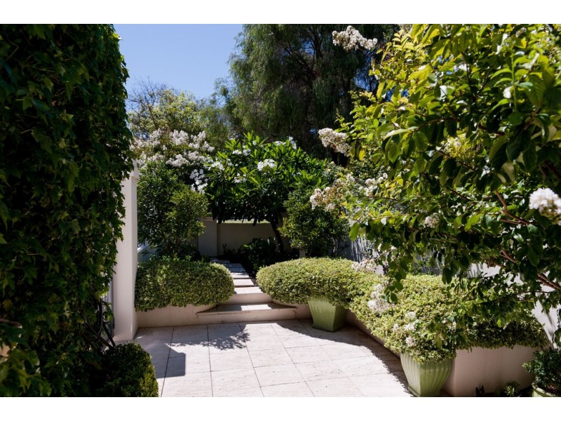 9 Salisbury Street, Cottesloe WA 6011